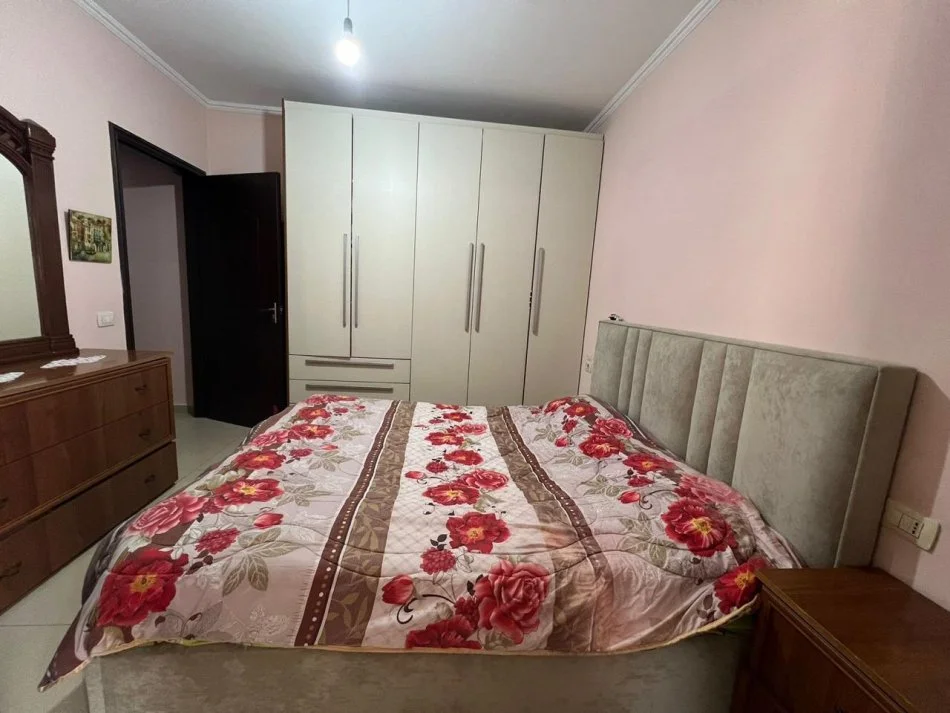 Tirane, shitet apartament Kati 5, 65 m² 78.000 € 