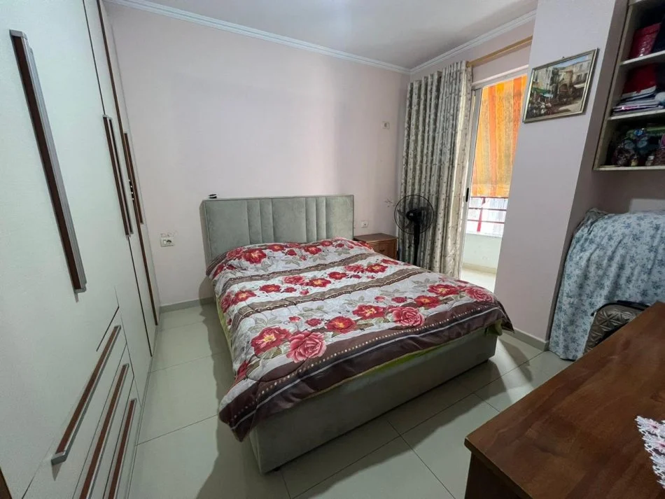 Tirane, shitet apartament Kati 5, 65 m² 78.000 € 