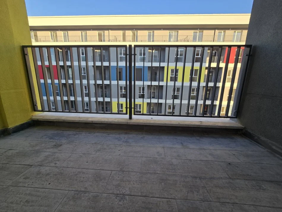 Tirane, shitet apartament 2+1+Ballkon Kati 6, 106.000 € (Univers City)