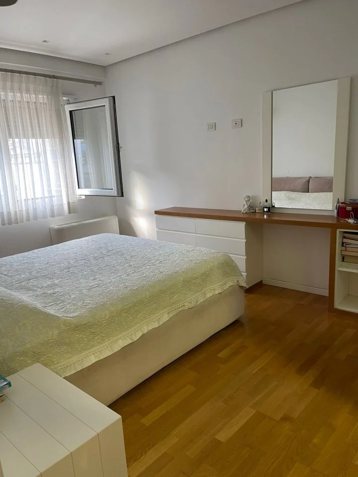 Tirane, shes 2+1+2 Kati 6, 116 m² 240.000 € (Bilal Sina)