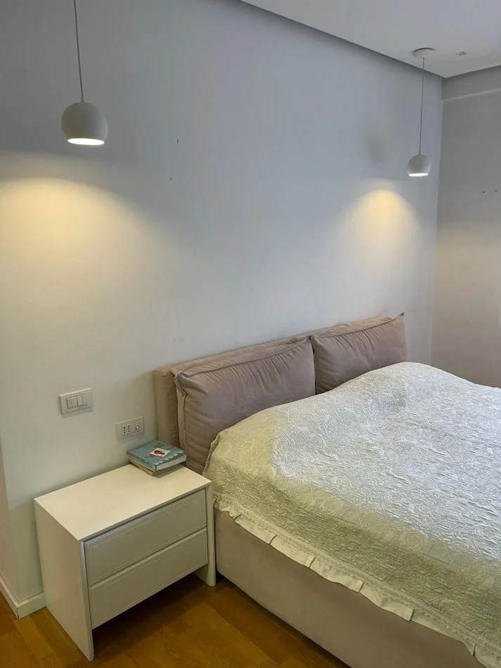 Tirane, shes 2+1+2 Kati 6, 116 m² 240.000 € (Bilal Sina)