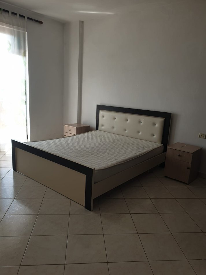 Tirane, jepet me qera apartament 2+1 Kati 6, 120 m² 40,000 Leke (Muhamet Deliu)