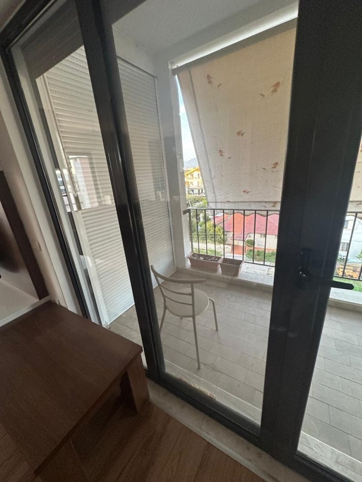 Tirane, jepet me qera apartament Kati 4, 250 m² 550 € 