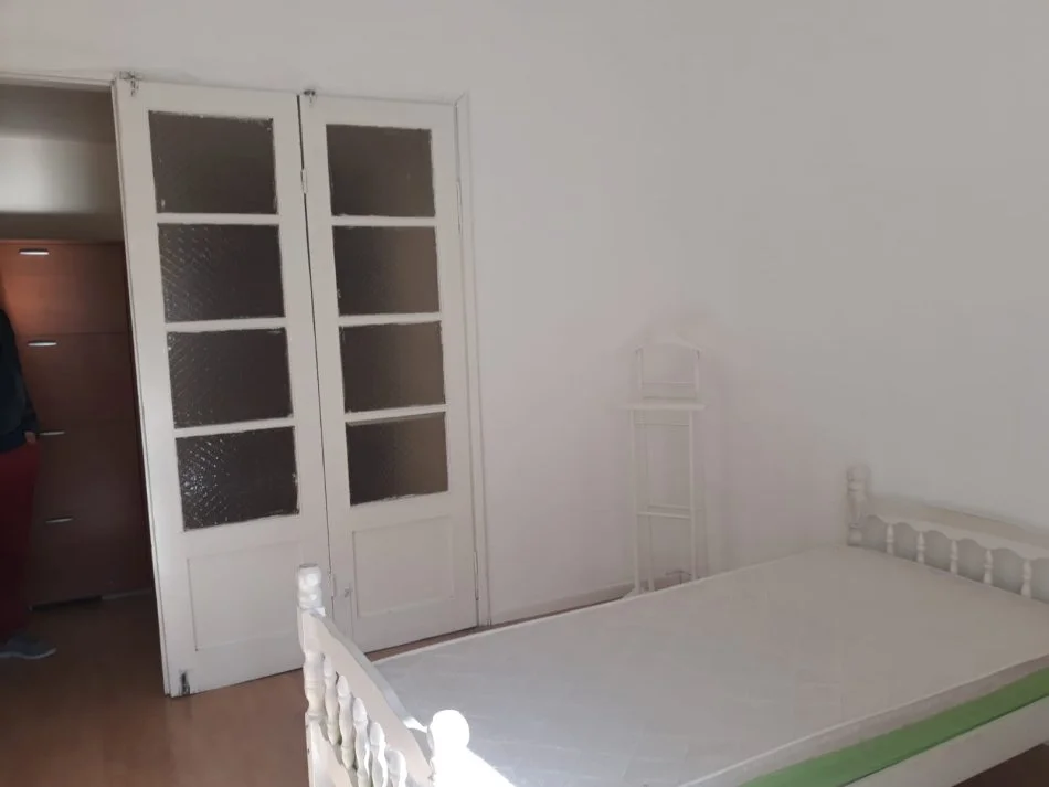 Tirane, jepet me qera apartament Kati 2, 86 m² 600 € (Sheshi Willson)