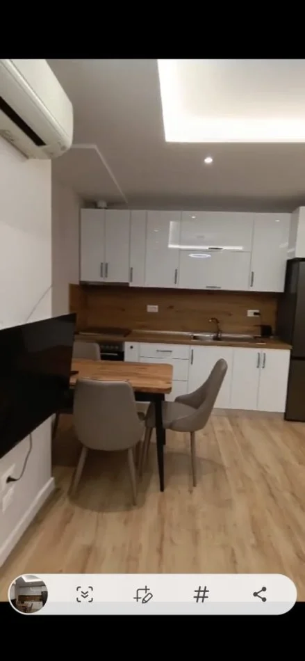 Tirane, jepet me qera apartament 1+1+Ballkon Kati 4, 75 m² 400 € (RRUGA E DIBRES)