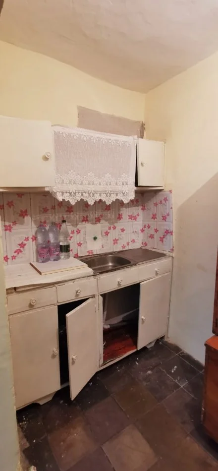 Tirane, shitet apartament 1+1+Aneks+Ballkon Kati 4, 49 m² 50.000 € 