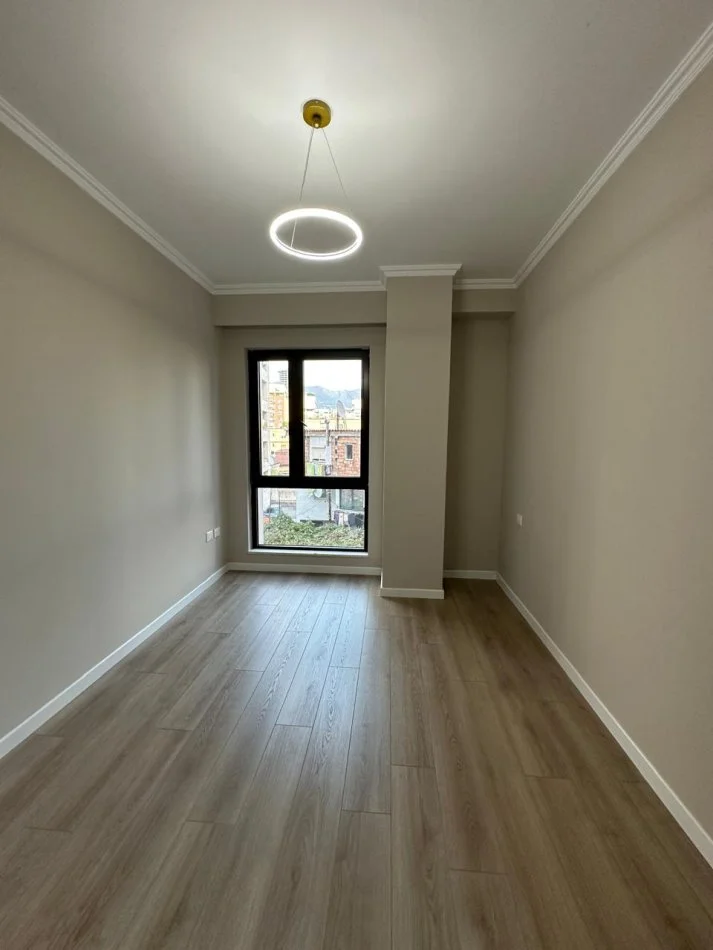 Tirane, jepet me qera apartament 2+1 Kati 2, 93 m² 900 € (Myslym Shyri)