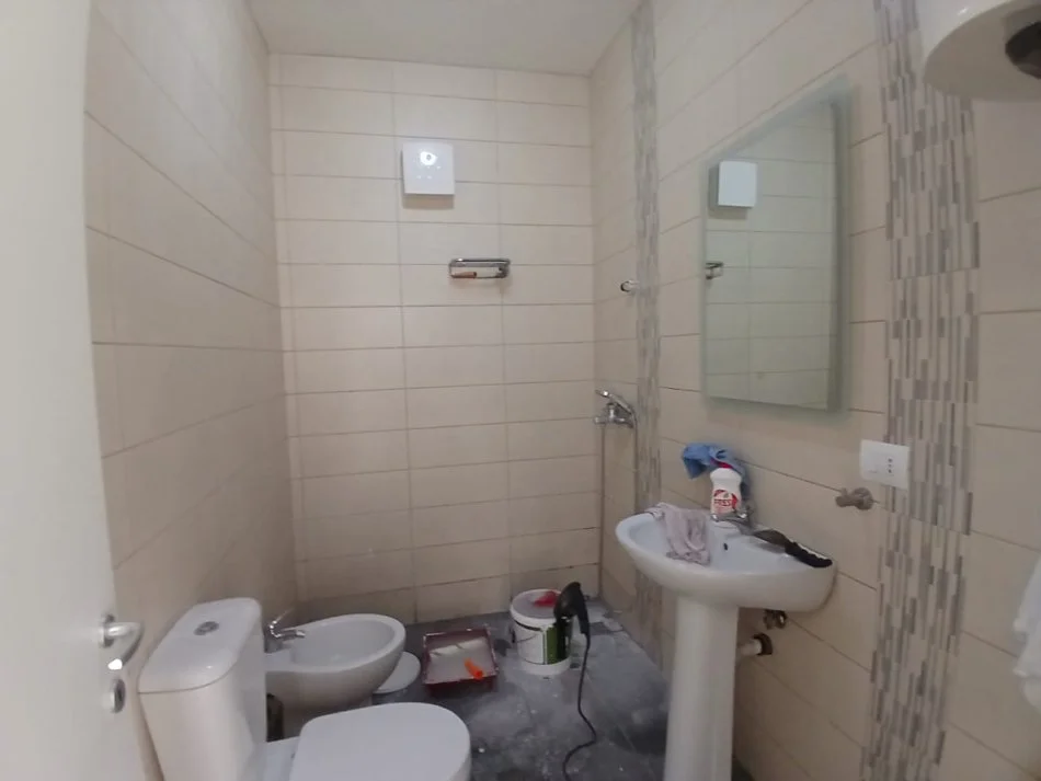 Tirane, jepet me qera apartament 1+1 Kati 2, 65 m² 550 € (21 dhjetori)