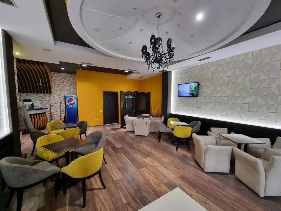 Elbasan, shitet lokal Kati 0, 120 m² 132.000 € (Elbasan)