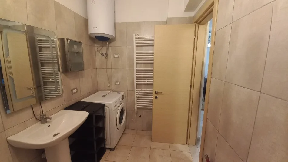 Tirane, shitet apartament 1+1+Ballkon Kati 6, 70 m² 103.000 € (Kthesa Kamzes)