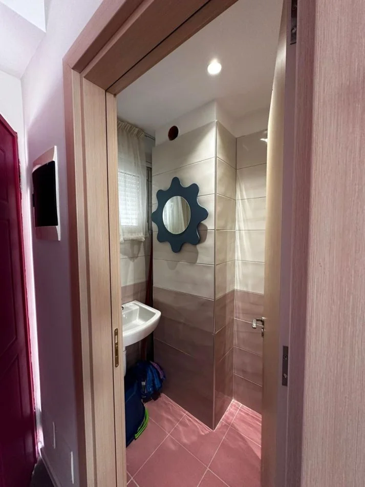 Tirane, jepet me qera apartament duplex Dublex Kati 0, 80 m² 1.000 € (Kodra diellit 2)