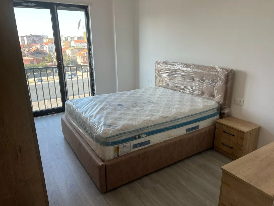 jepet me qera apartament 1+1 Kati 3, 60 m² 450 € (Astir, Ish-Shqiponja)