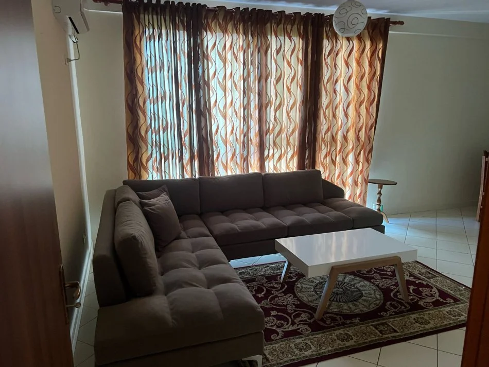 Tirane, jepet me qera apartament 2+1 Kati 8, 61 m² 450 € (Astir, Ish-Alfa Bank)