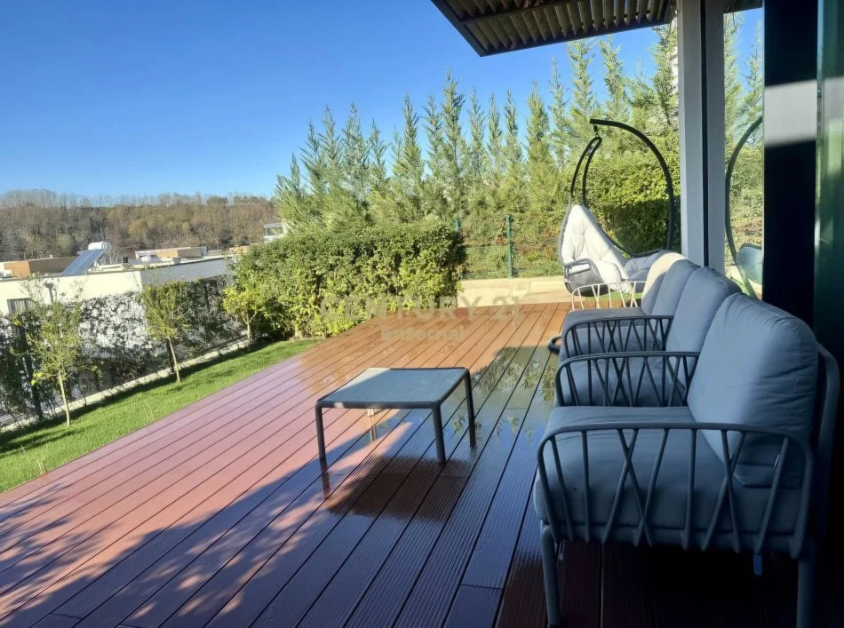 Tirane, shitet Vile 3+1+Aneks+Ballkon Kati 2, 271 m² 1.000.000 € (Qendra Tregtare TEG)