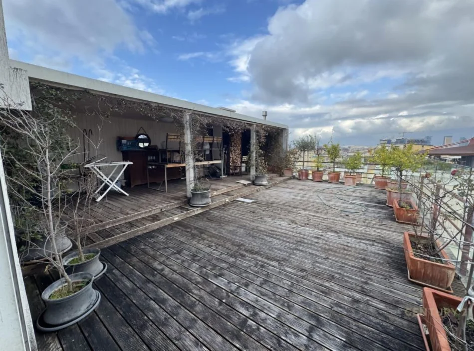 Tirane, shitet apartament+verande | Penthouse 2+1+Aneks+Ballkon Kati 6, 220 m² 330.000 € (Kodra e Diellit)