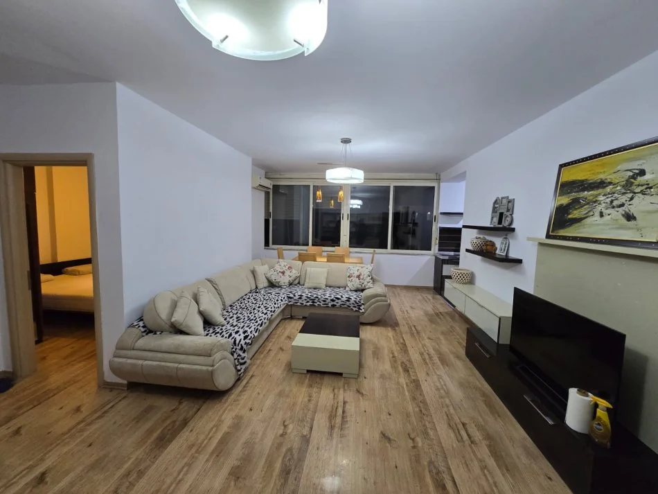 Tirane, shitet apartament 1+1+Aneks Kati 6, 73 m² 98.000 € (Astir)
