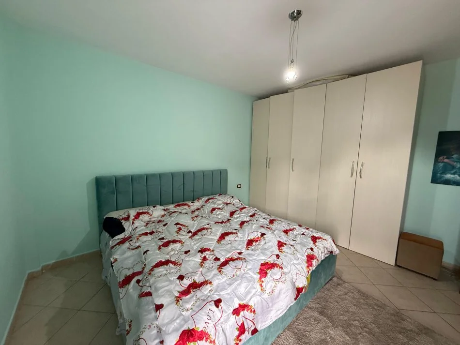 Tirane, shes apartament 2+1+Aneks+Ballkon Kati 4., 92 m² (21 dhjetori)