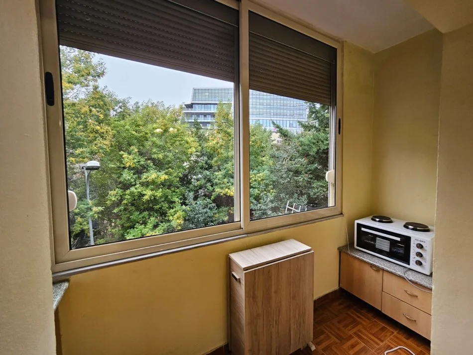 Tirane, jap me qera apartament 2+1+Ballkon , 80 m² 550 € (Qender)