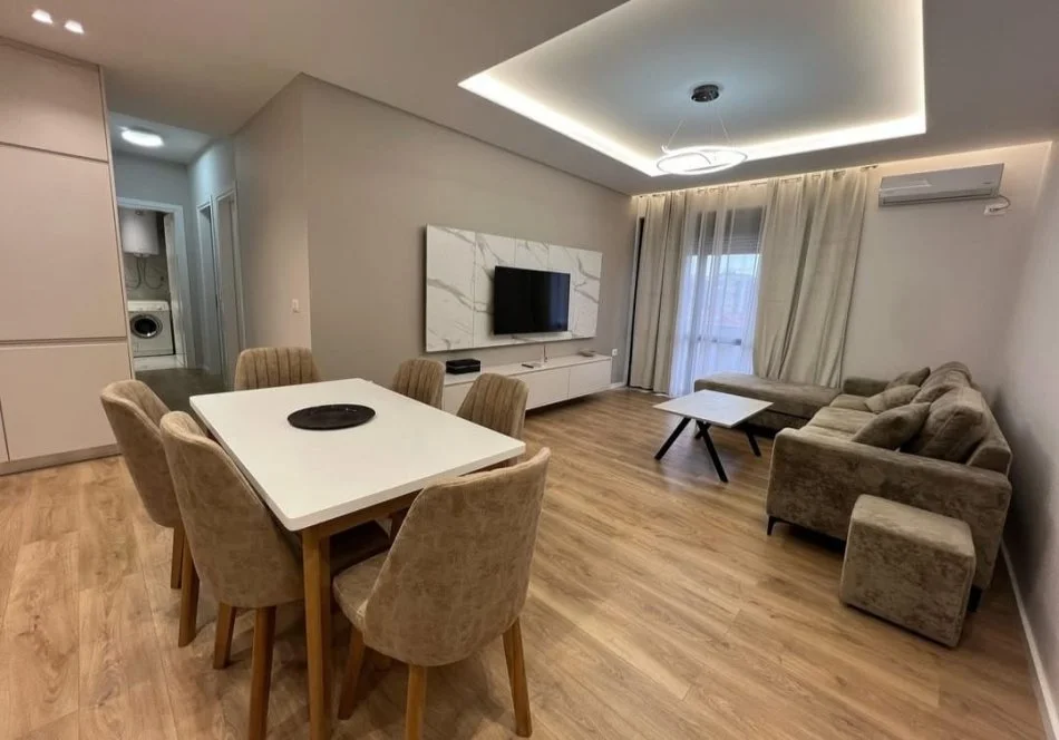 Tirane, jepet me qera apartament 2+1 Kati 2, 80 m² 900 € (Rruga kavajes)