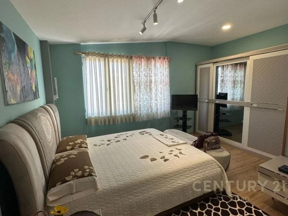 Lezhe Shengjin, shitet apartament+verande | Penthouse 3+1+Aneks+Ballkon Kati 7, 237 m² 266.000 € (Shengjin)