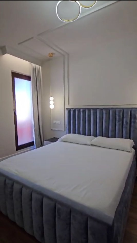 Tirane, jepet me qera apartament 1+1+Ballkon Kati 10, 800 € 