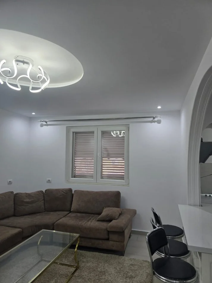 Tirane, shitet apartament 2+1+Ballkon Kati 3, 85 m² 158.000 € (Babe Rexha)