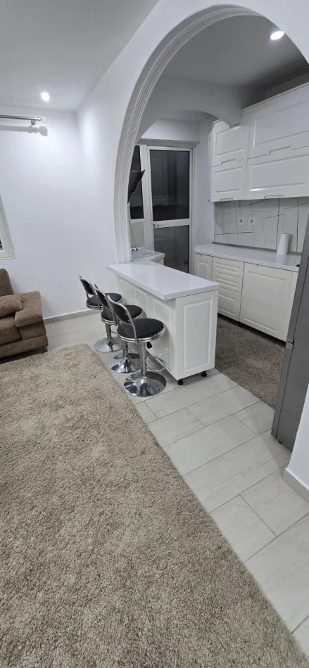 Tirane, shitet apartament 2+1+Ballkon Kati 3, 85 m² 158.000 € (Babe Rexha)