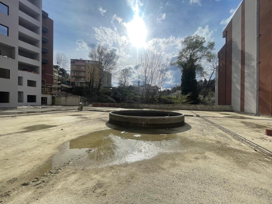 Shitet Apartament 2+1 💶150.000 € (Rruga Elbasanit)