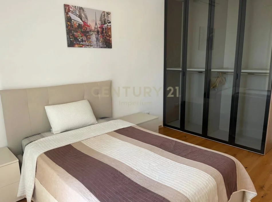 Tirane, shitet apartament 2+1+Ballkon Kati 2, 96 m² 255.000 € (Qendra Tregtare TEG)