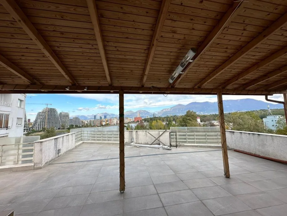 Tirane, jepet me qera apartament 2+1+Aneks+Ballkon Kati 4, 210 m² 1.300 € (Kopshti Zologjik)