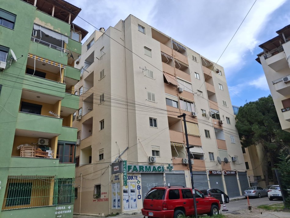 OKAZION - Apartament ne plazh, qira ditore, Shkembi Kavajes (prane Hotel Majestic)