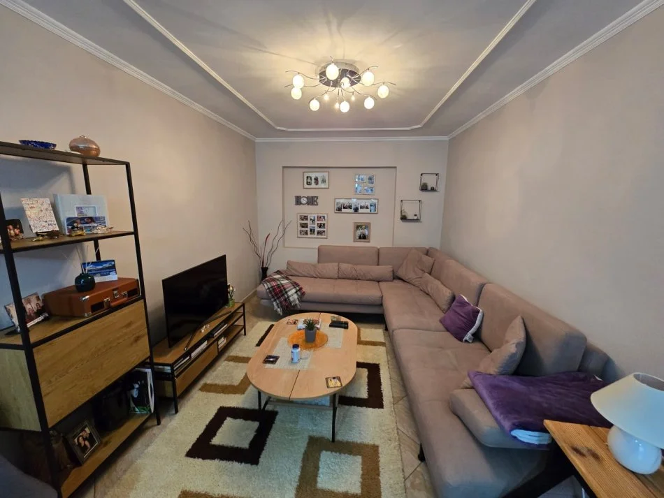 Tirane, shitet apartament 2+1 Kati 2, 93 m² 159.000 € (Apartament)
