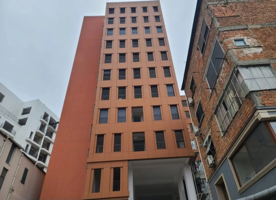 Tirane, shitet 3+1 Kati 4, 128 m² 256.000 € (Qemal stafa)