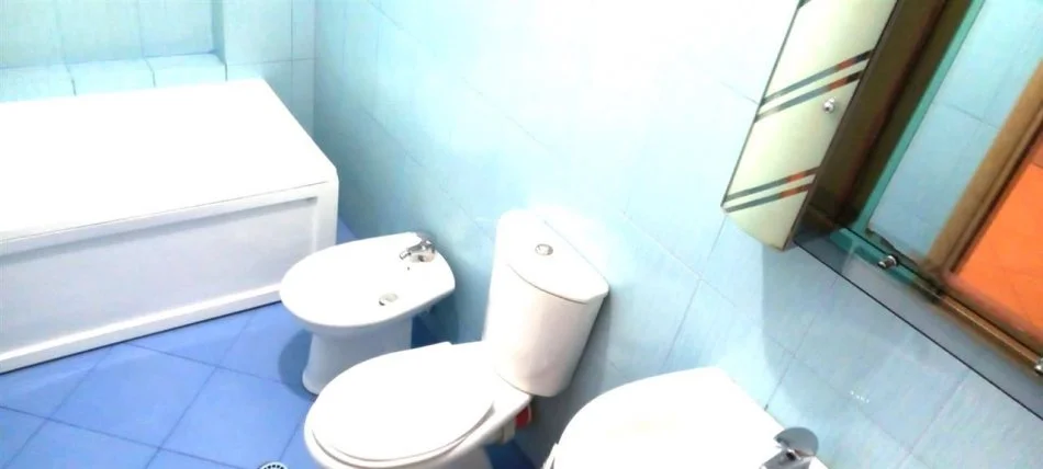 Tirane, jepet me qera apartament 2+1 Kati 4, 80 m² 500 € (Astir)