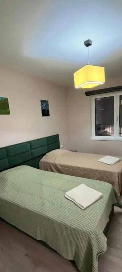 Tirane, jepet me qera apartament 1+1+Ballkon Kati 3, 60 m² 500 € (Stadiumi dinamo)