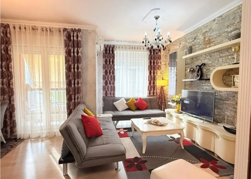 Tirane, shitet apartament 2+1 Kati 2, 92 m² 196.000 € (21 dhjetori)