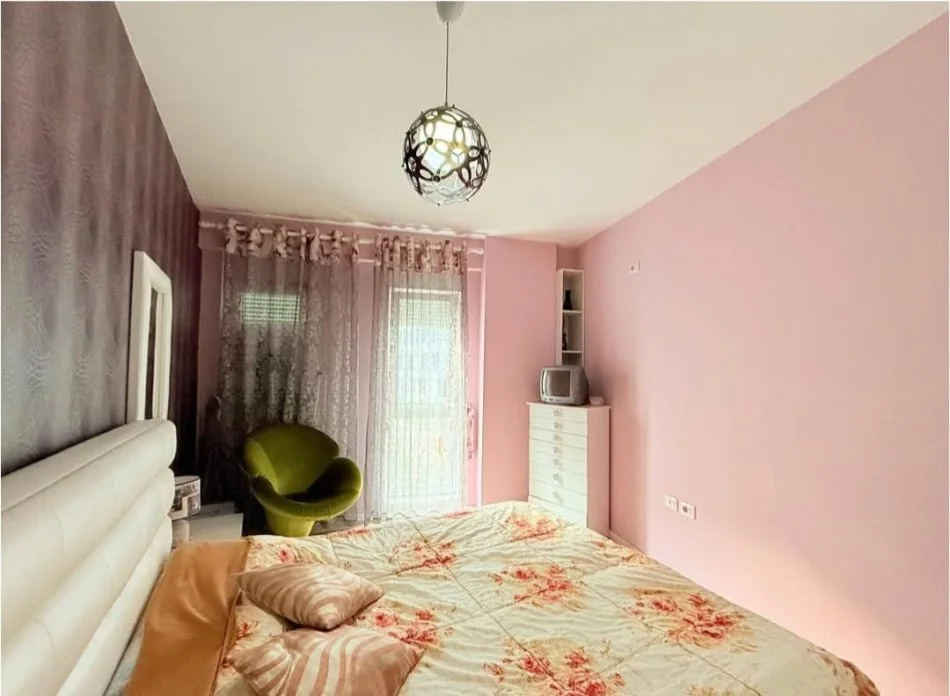 Tirane, shitet apartament 2+1 Kati 2, 92 m² 196.000 € (21 dhjetori)