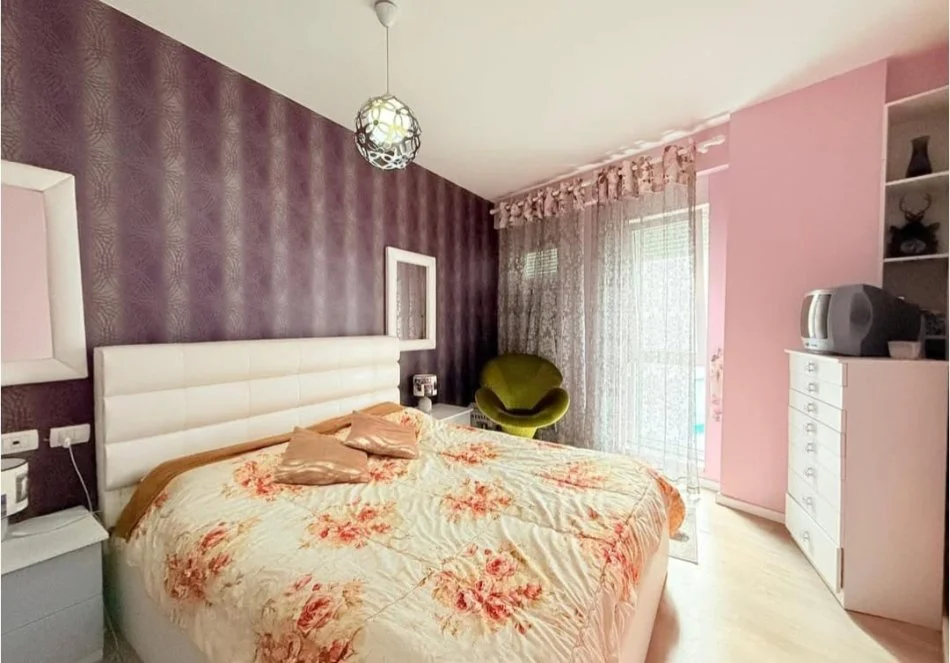 Tirane, shitet apartament 2+1 Kati 2, 92 m² 196.000 € (21 dhjetori)