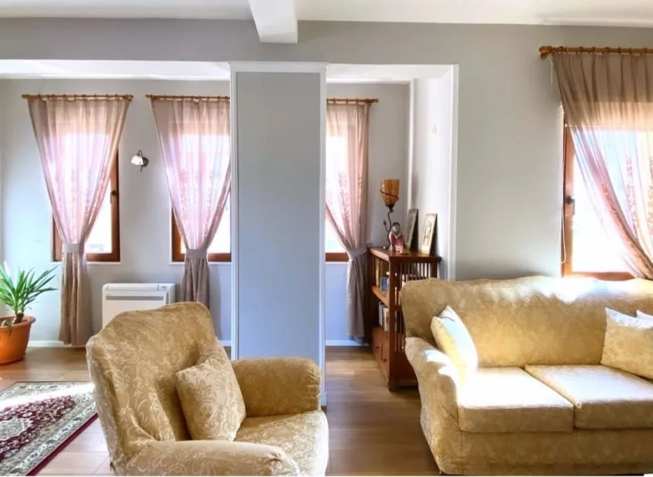 Tirane, shitet apartament 2+1 Kati 3, 122 m² 225.000 € (Vasil shanto)