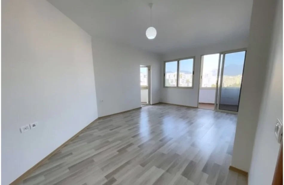 Tirane, shitet apartament 2+1 Kati 6, 110 m² 135.000 € (Astir)