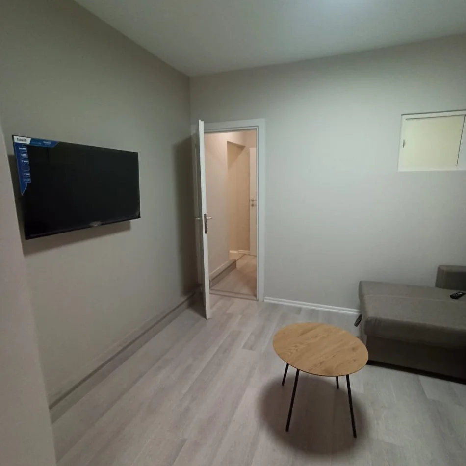 Tirane, jap me qera apartament 1+1 Kati 0, 30 m² 370 € (PALLATI ME SHIGJETA)