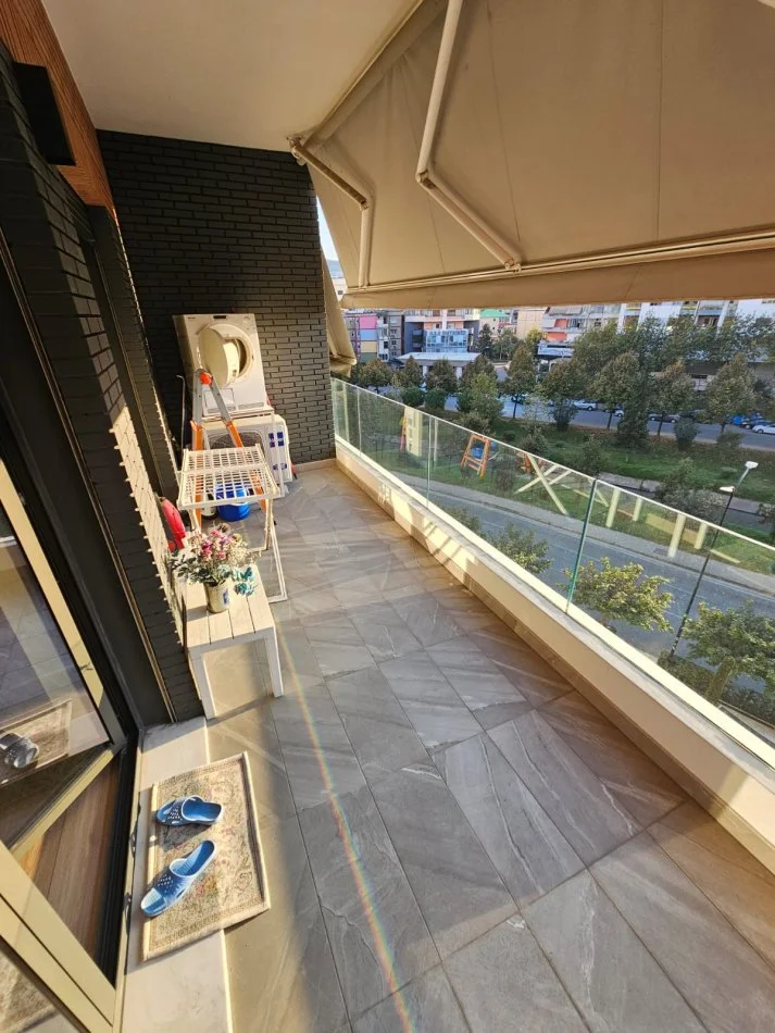 Tirane, jepet me qera apartament 1+1 Kati 3, 73 m² 800 € (Delijorgji)