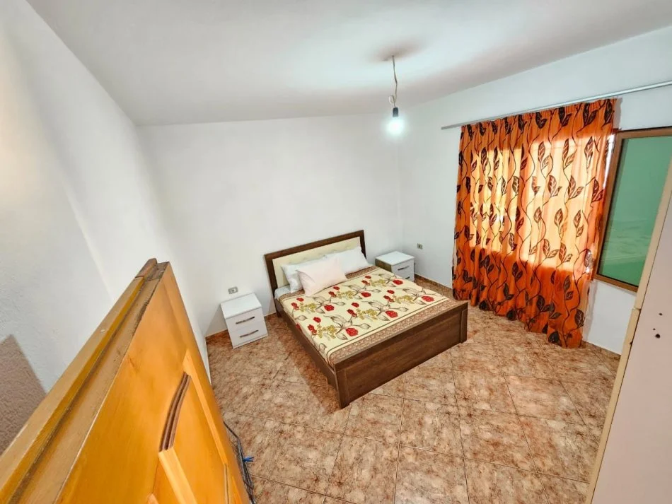 Tirane, jepet me qera apartament 2+1 Kati 1, 90 m² 400 € (Don bosko)
