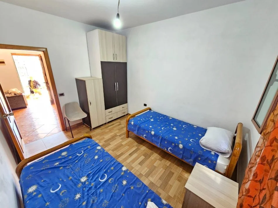 Tirane, jepet me qera apartament 2+1 Kati 1, 90 m² 400 € (Don bosko)
