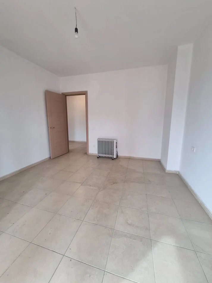 Durres, shitet apartament 3+1 , 133 m² 110.000 € (Durres prane tropikalit)