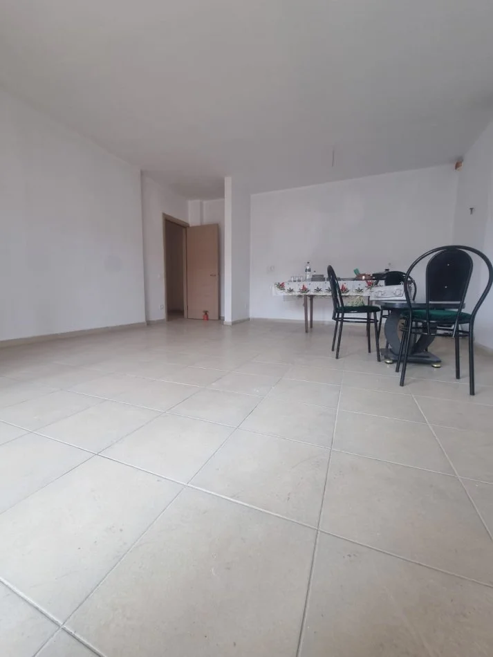 Durres, shitet apartament 3+1 , 133 m² 110.000 € (Durres prane tropikalit)