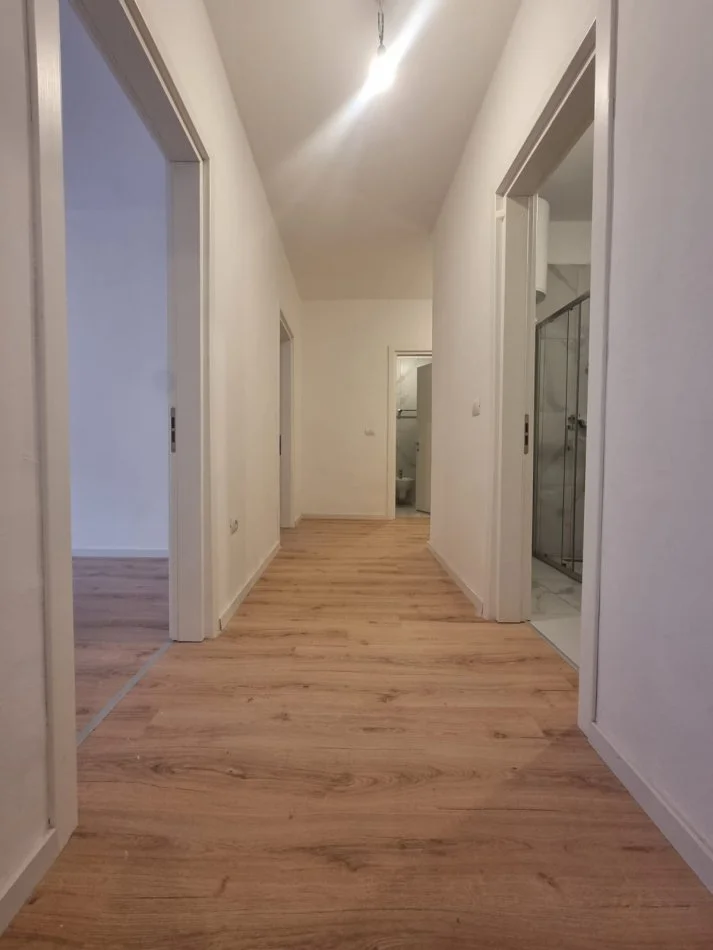 Tirane, shitet apartament 2+1 Kati 1, 129 m² 287.000 € (Kopshti zologjik)