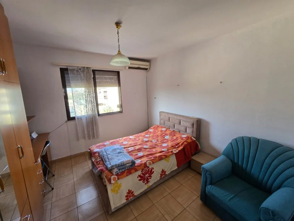 Tirane, shitet apartament 1+1+Ballkon Kati 5, 54 m² 68.001 € (Imer Ndregjoni)