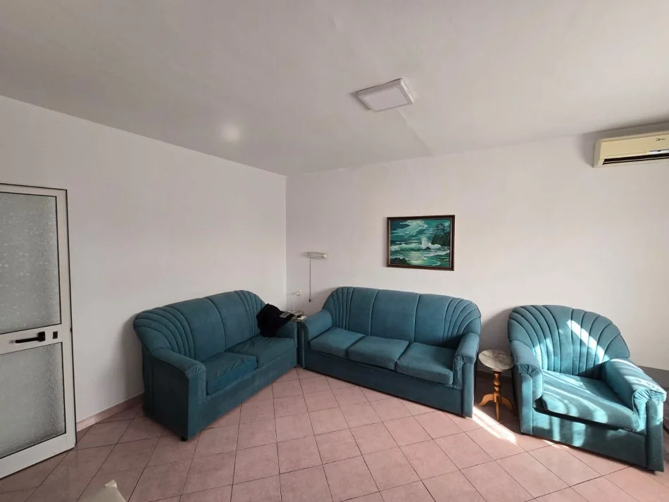 Tirane, shitet apartament 1+1+Ballkon Kati 5, 54 m² 68.001 € (Imer Ndregjoni)