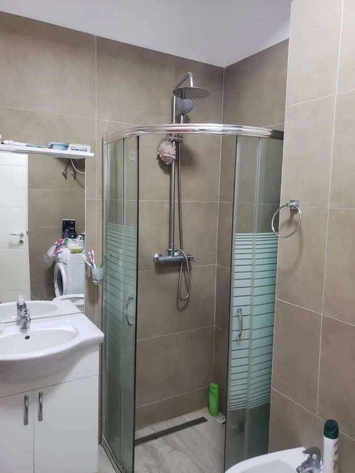 Durres, shitet apartament 2+1+Ballkon Kati 3, 58 m² 235.000 € (Gjiri i Lalzit, Hamallaj)
